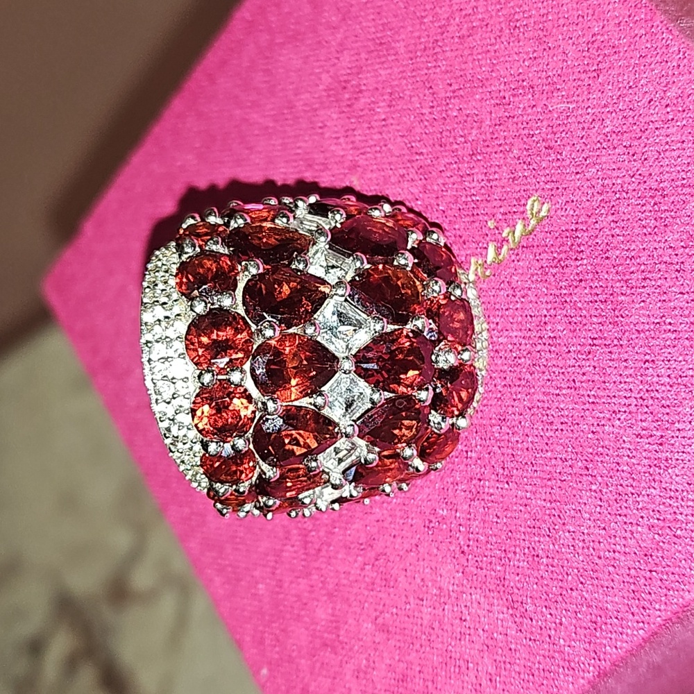 Cigar Synthetic garnets women's ring excellent. 925 6